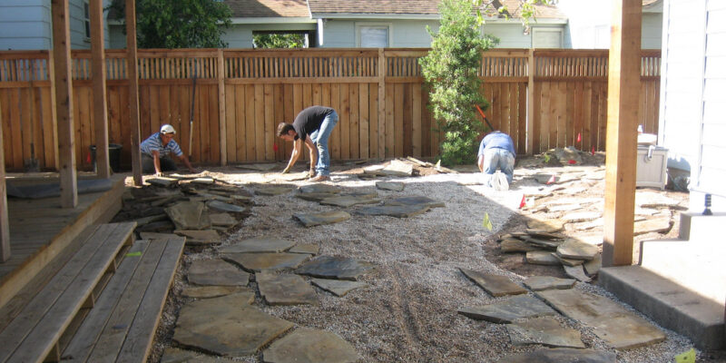 InstallingLandscaping - Four Seasons Landscaping Yorkville, IL